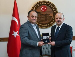 Coşkun Doğmuş’tan Kastamonu Valisi Dallı’ya ziyaret