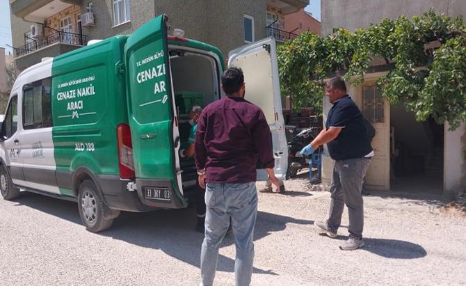 Mersin’de şizofren hastası şahıs, annesini bıçaklayarak öldürdü