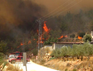 Silifke’deki orman yangınıyla mücadele devam ediyor: 526 personel sahada