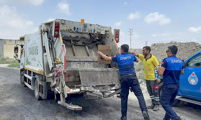 Tarsus’ta halk sağlığını tehdit eden 500 ürün ele geçirildi