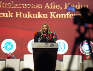 AV. SAHRA DÜZGÜN TUCEL MERSİN’İ SLOVENYA’DA TEMSİL EDECEK!